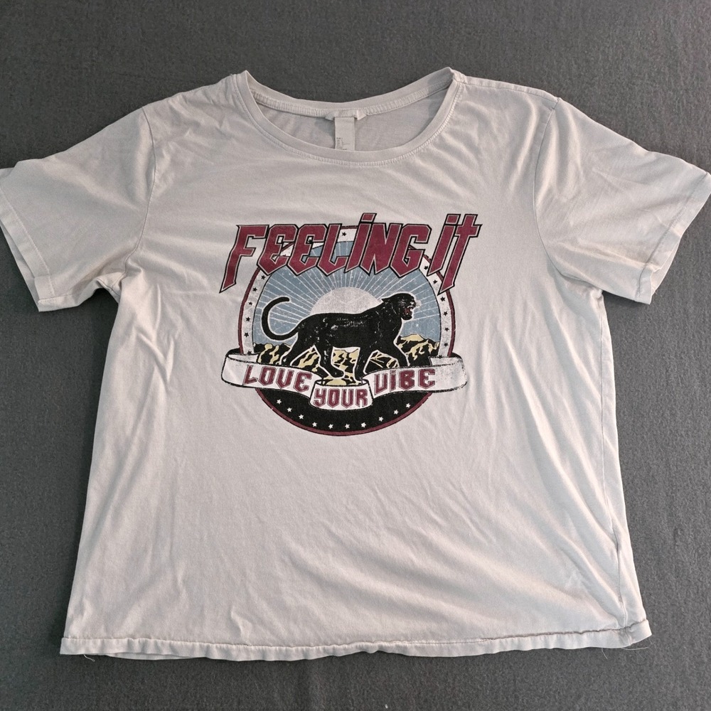 HM Women Graphic T-Shirt White Panther Feeling It Love Your Vibe Large